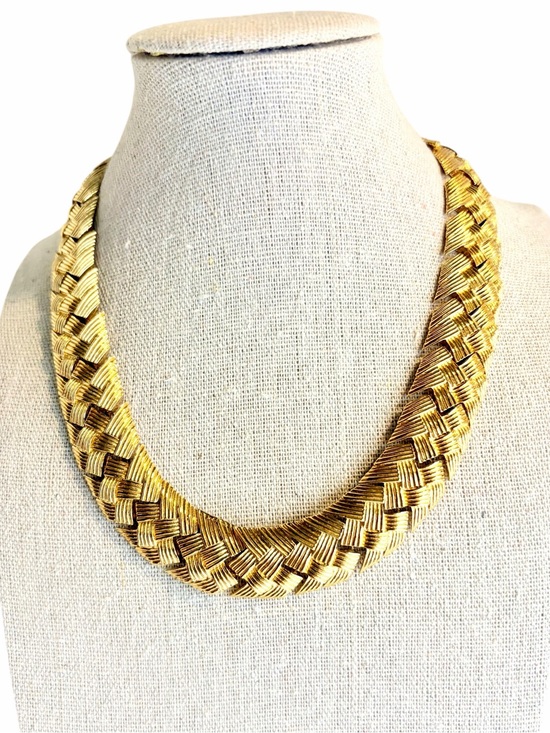 Napier Jewelry - Vintage 80s Napier gold-plated basketweave collar necklace